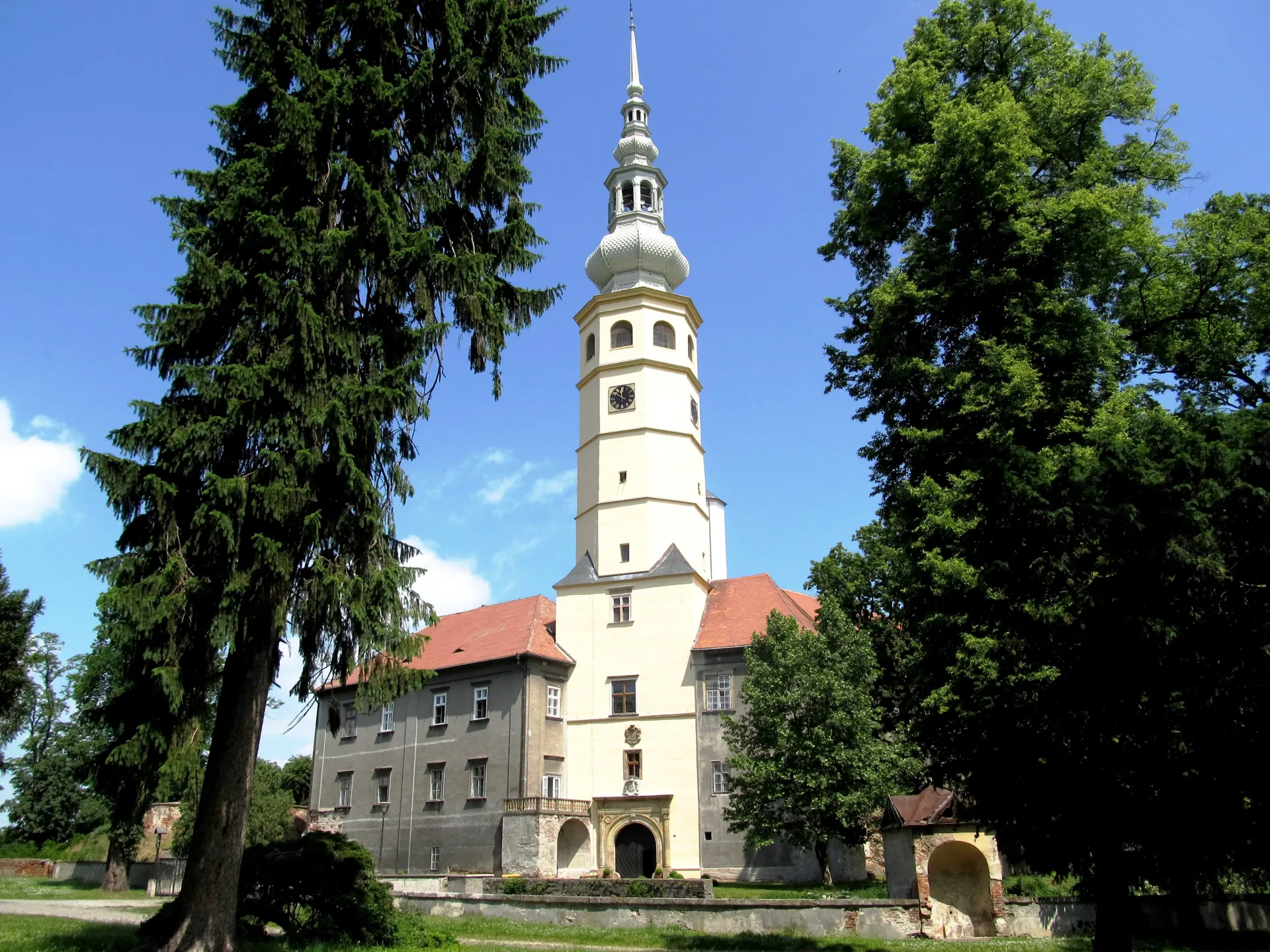 Zámek Tovačov