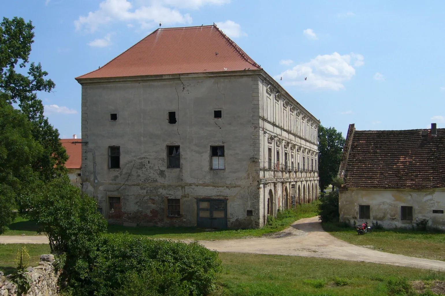 Zámek Kestřany