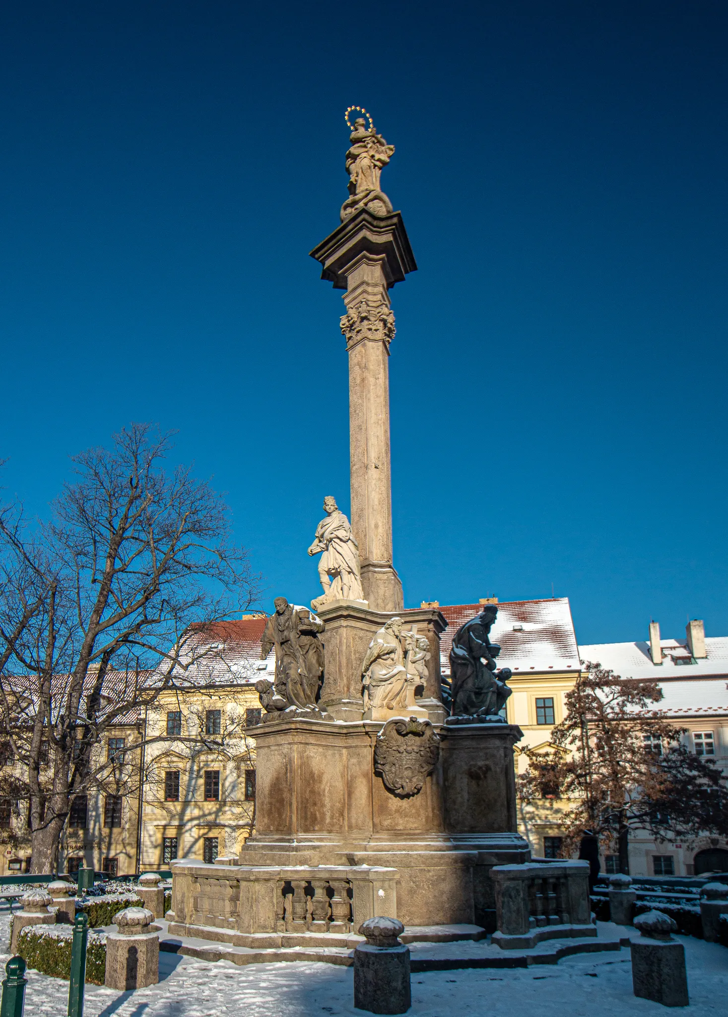 Mariánský morový sloup na Hradčanském náměstí