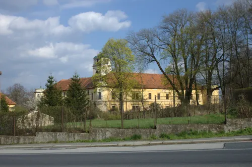 Zámek Nalžovy