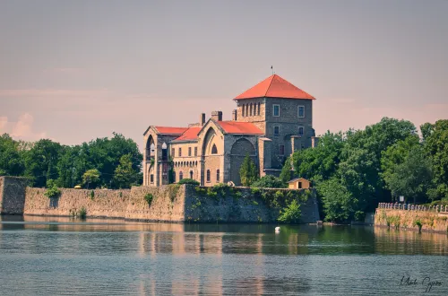 Hrad Tata