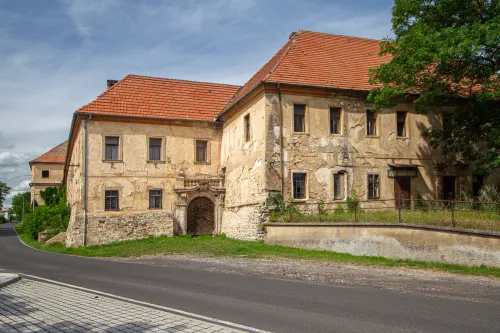Zámek Zahořany