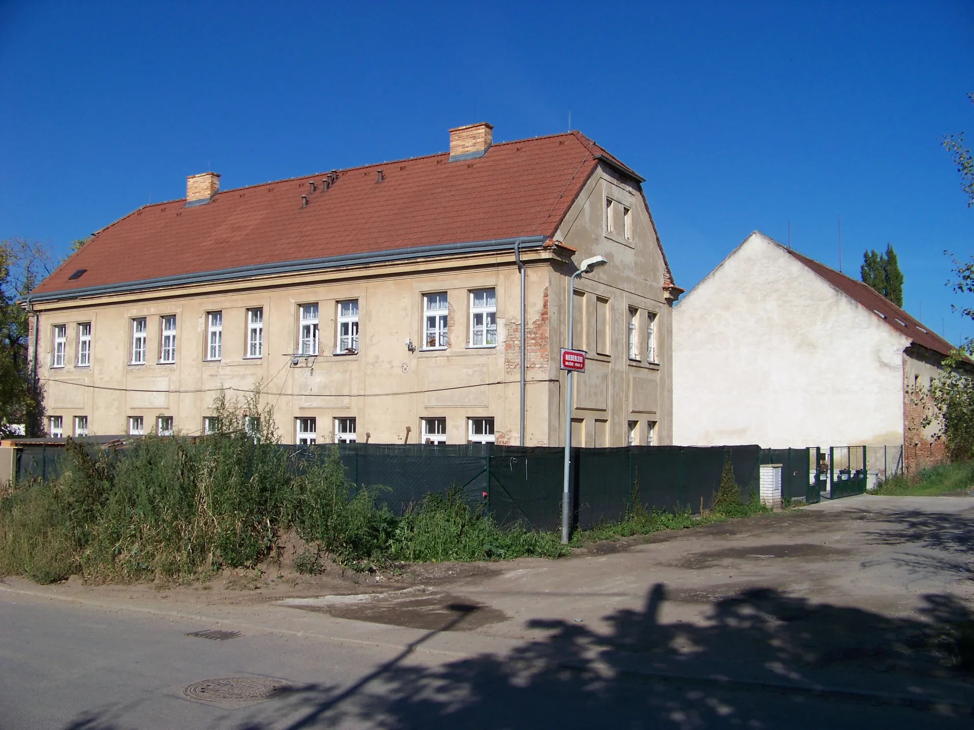Zámek Malešice