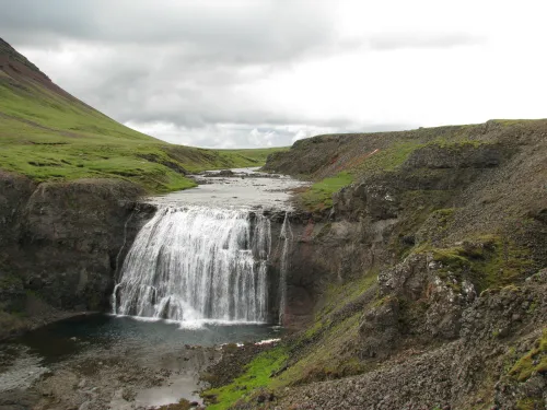 Cascade de Þórufoss