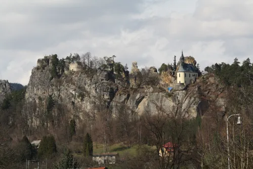Zřícenina skalního hradu Vranov