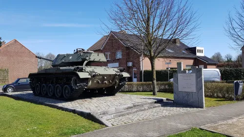 Tankový památník ve Wiemesmeer