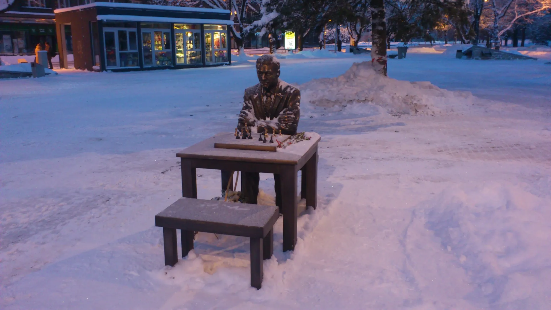 Monumento a Paul Keres en Narva