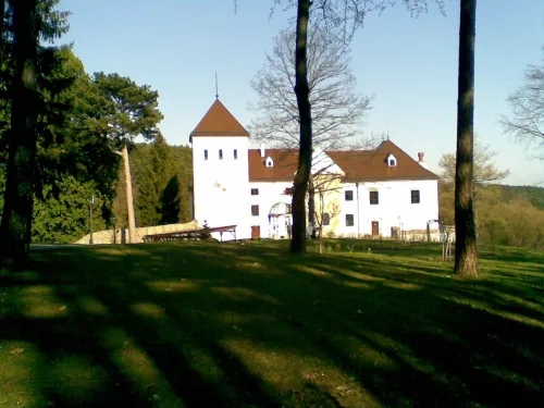 Zámek Vöstenhof