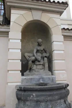 Kašna Terezka na Mariánském náměstí