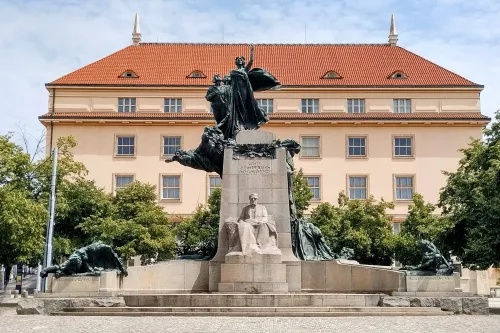 Pomník Františka Palackého