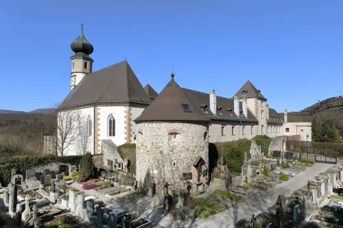 Hradní zřícenina Neuhaus