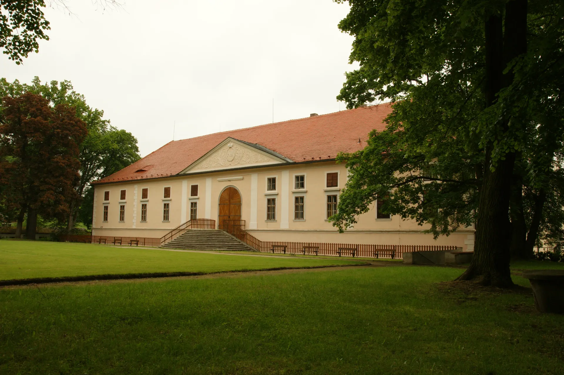 Zámek Štěkeň