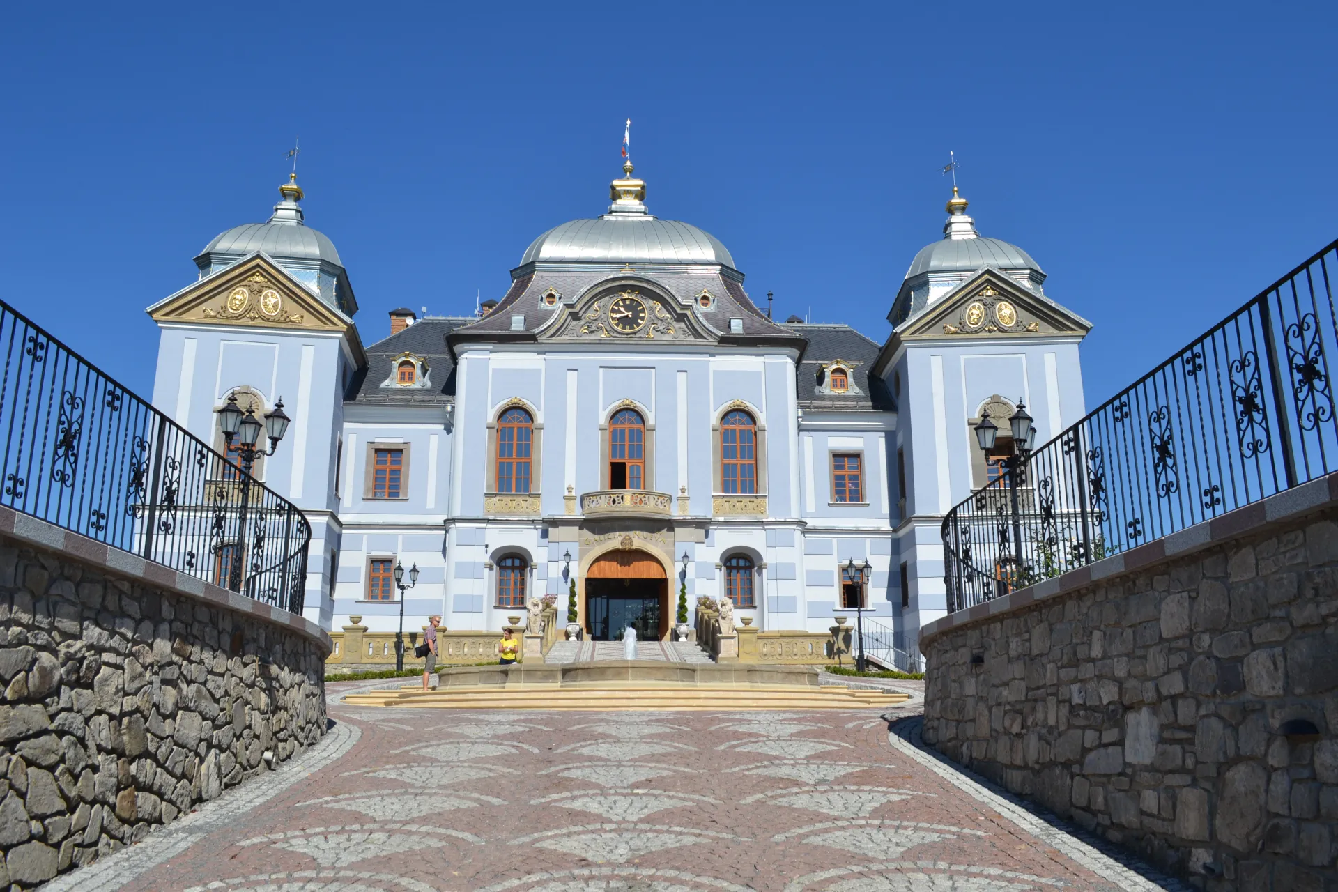 Haličský zámek