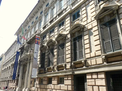 Královský palác v Janově