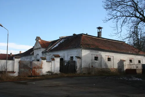 Zámek Bzí