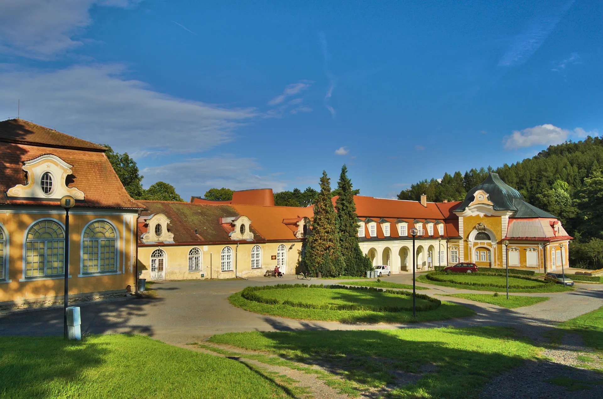 Zámek Velké Opatovice