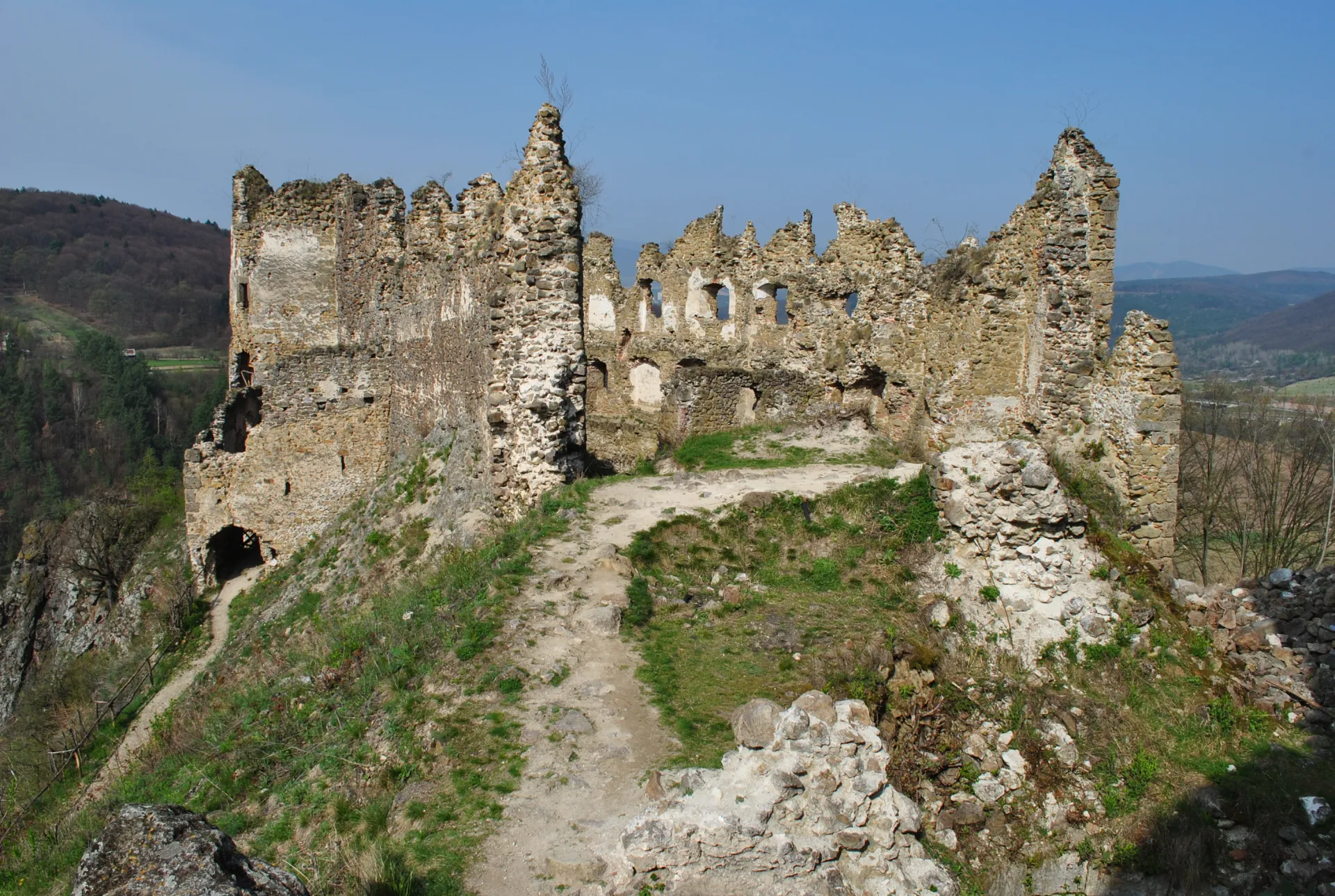 Zřícenina hradu Šášov