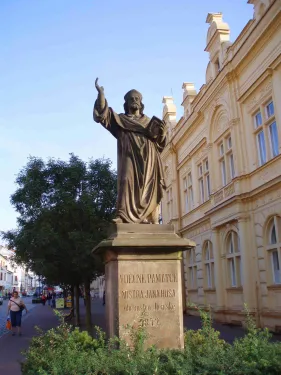 Pomník mistra Jana Husa v Jičíně