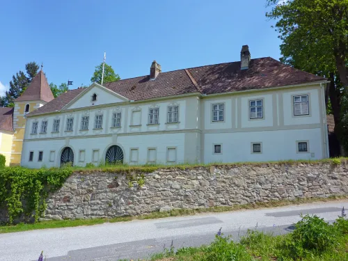 Zámek Niedernondorf