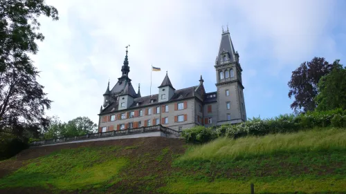 Zámek Castell