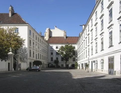 Heiligenkreuzerhof ve Vídni