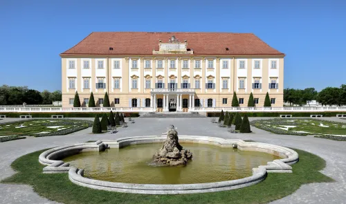 Zámek Schloss Hof