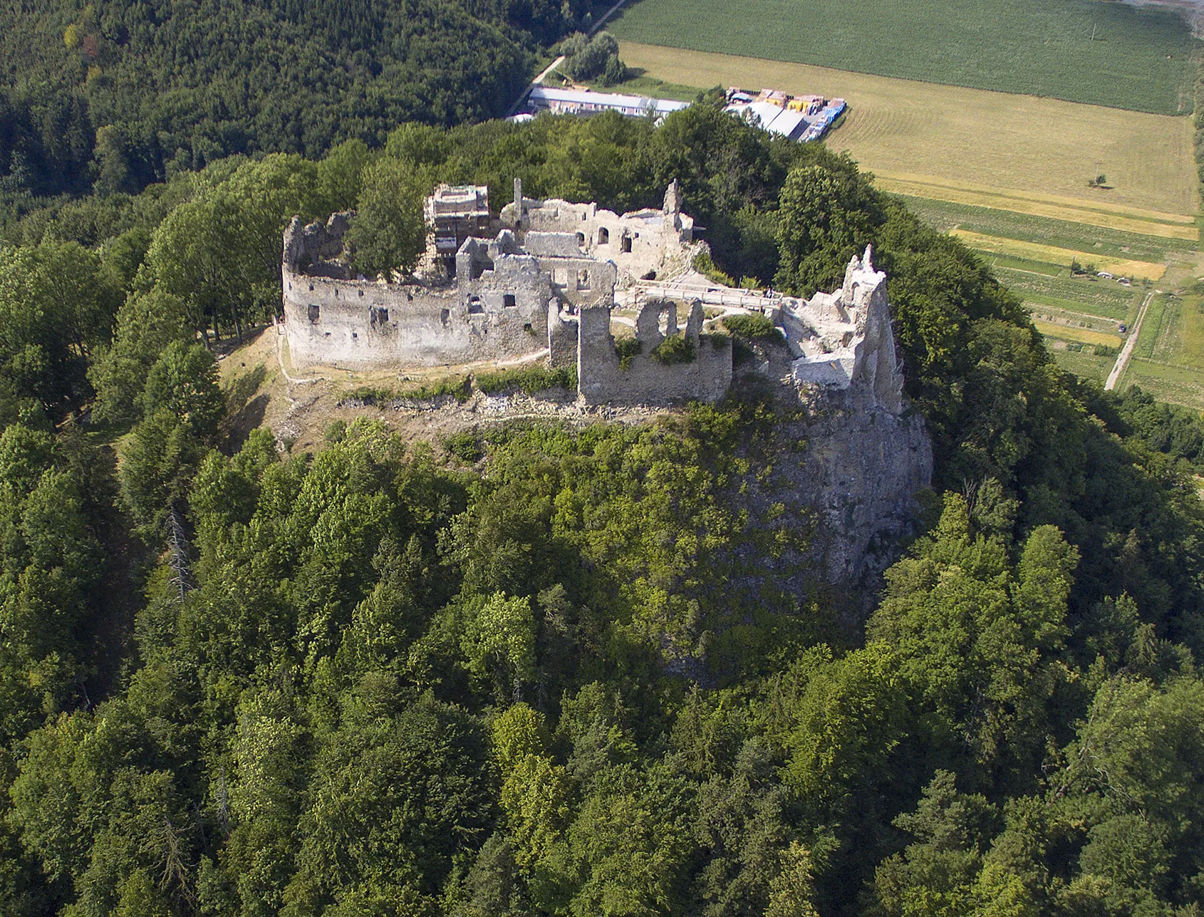 Zřícenina hradu Považský hrad
