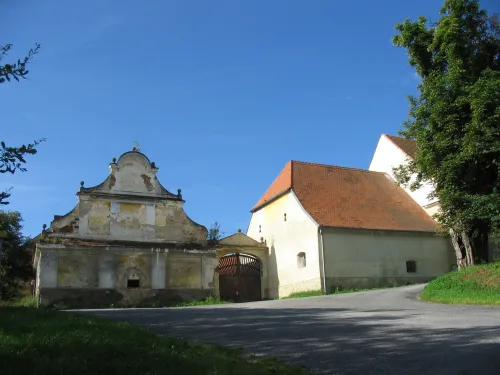 Zámek Tažovice