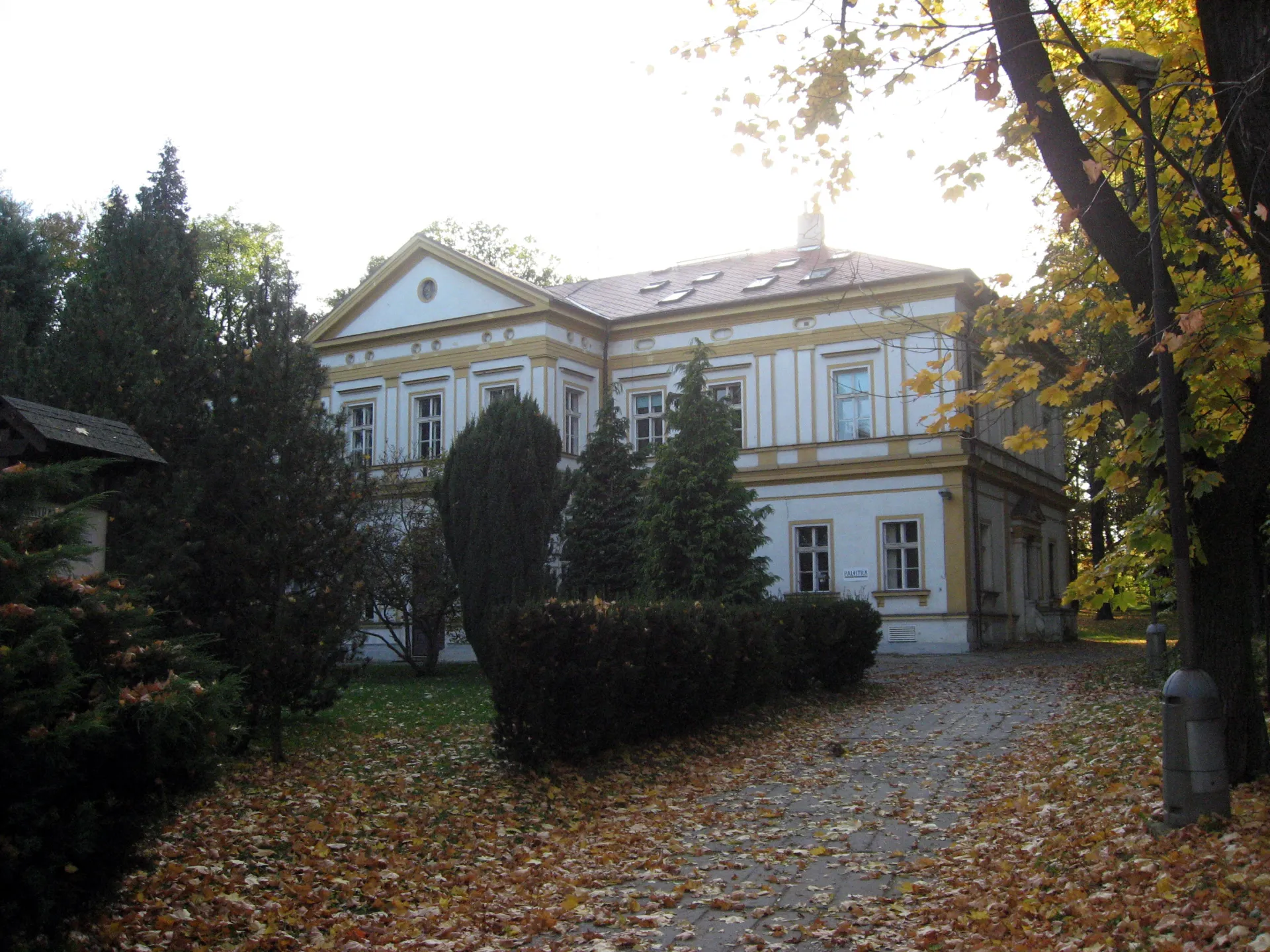 Zámek Hostavice