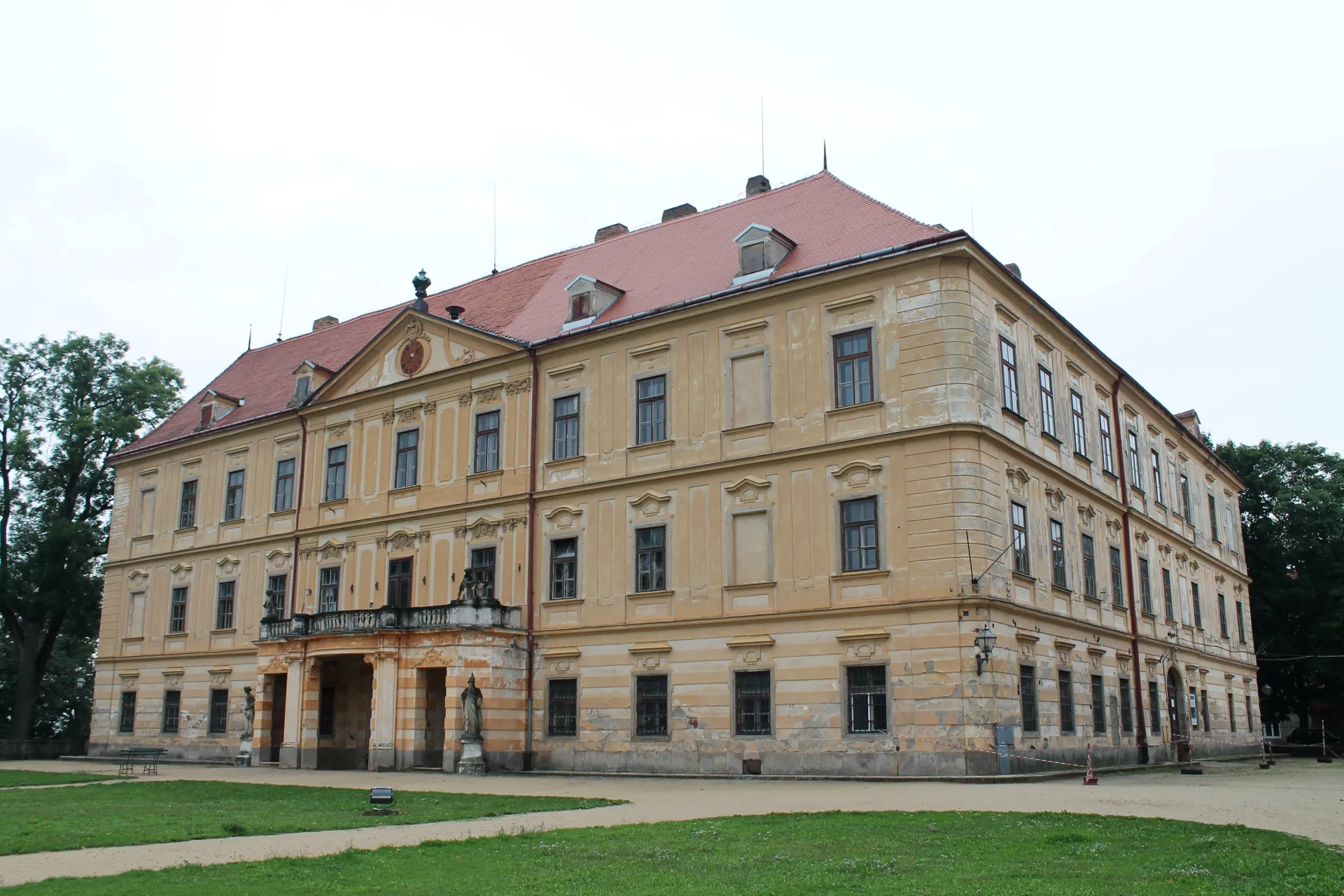 Zámek Jemnice