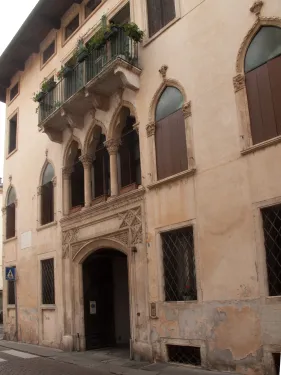 Palác Volpe Cabianca