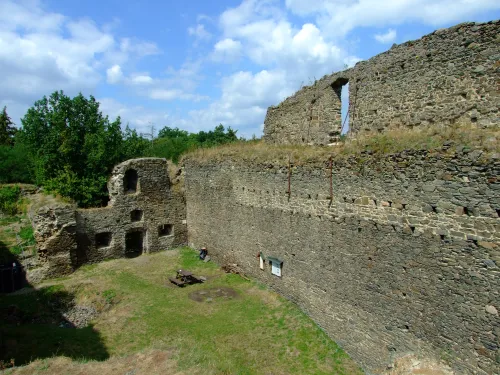 Zřícenina hradu Buben