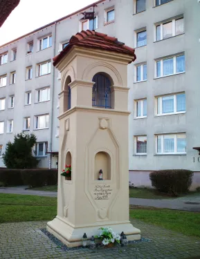 Soubor sloupových kapliček na Winiarach