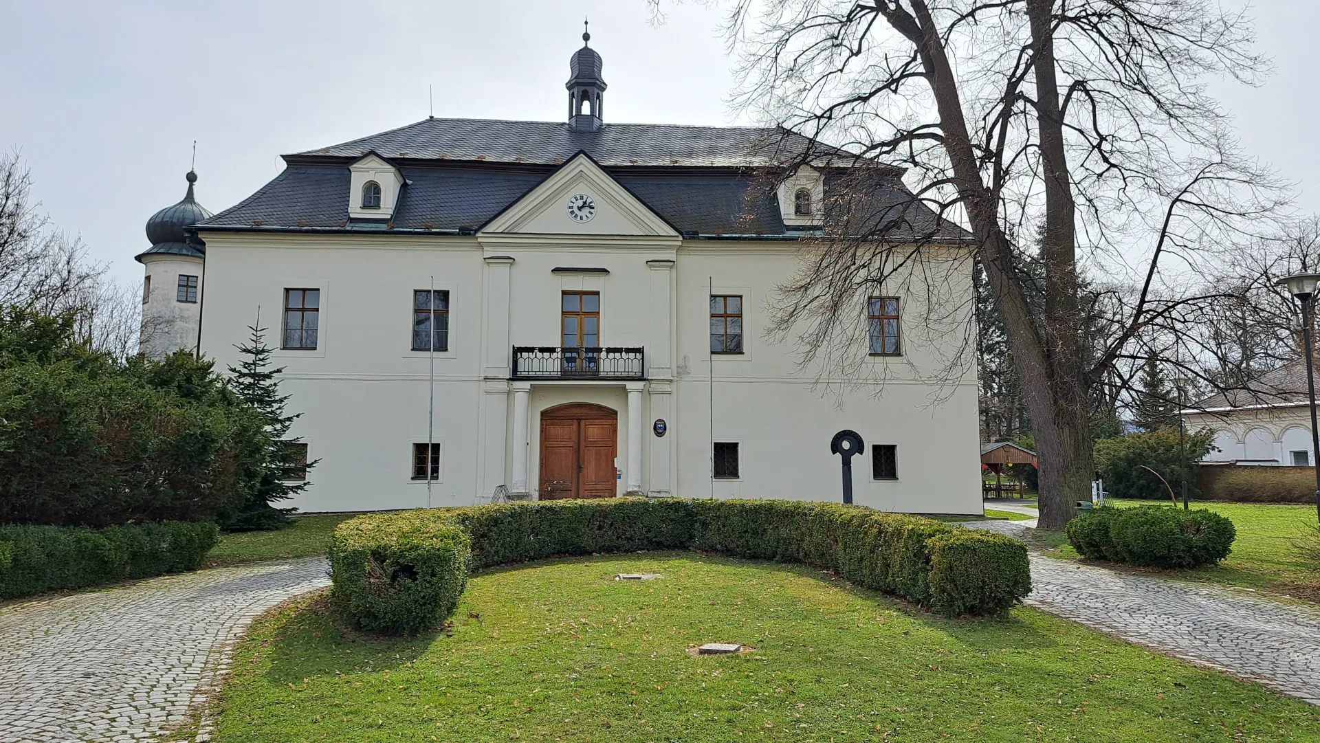 Zámek Litultovice