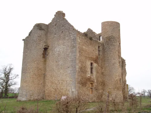 Montlebeau Castle