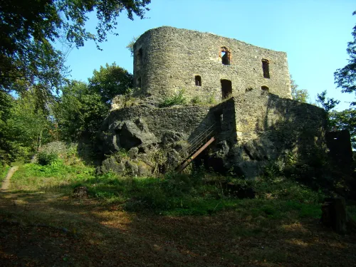 Zřícenina hradu Vlčtejn