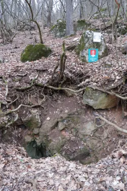 Hrušovská jeskyně