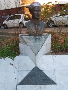 Gedenkbüste von Blagoje Parović
