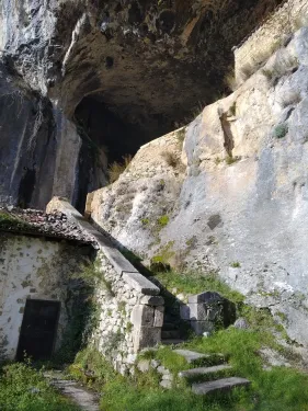 Grotte de Sandaili