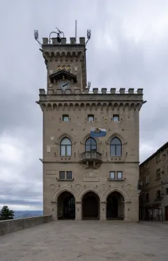 Veřejný palác v San Marinu