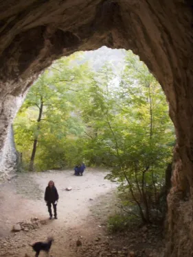 Suba-lyuk Cave