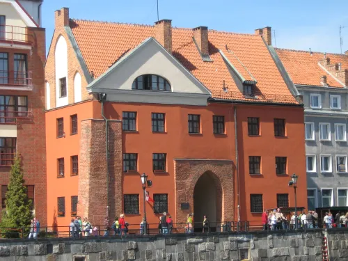 Brána Svatojánská