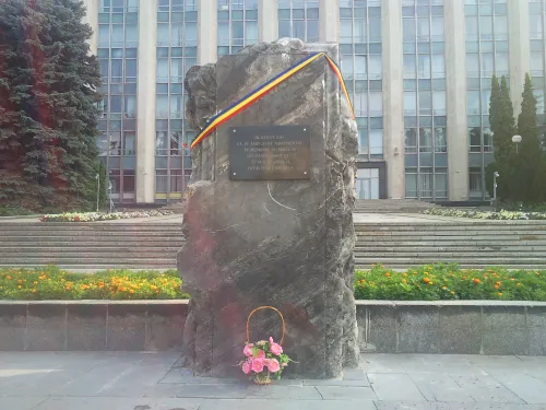 Memorial Stone to the Victims of the Soviet Occupation in Chisinau