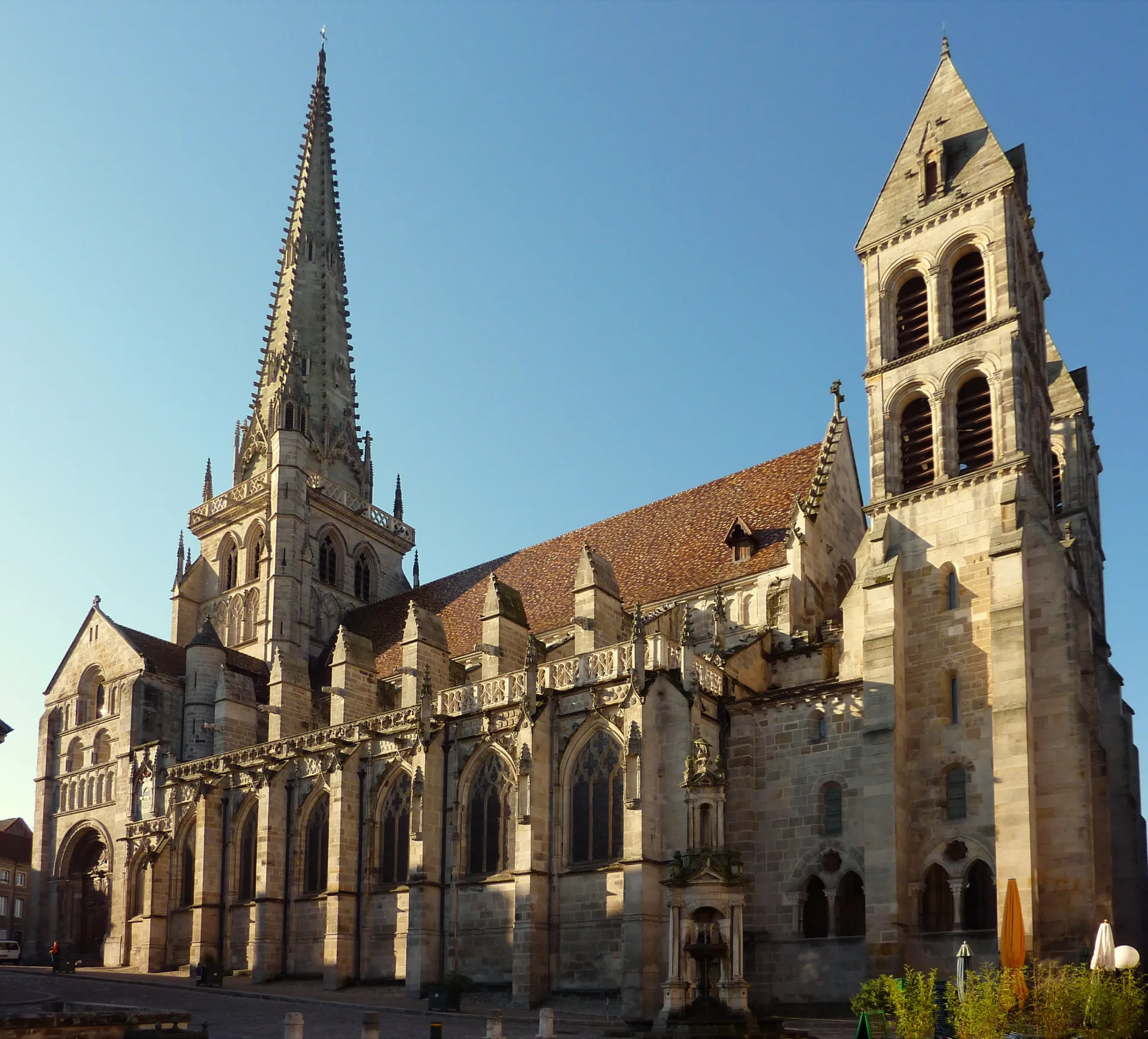 Katedrála Saint-Lazare v Autunu