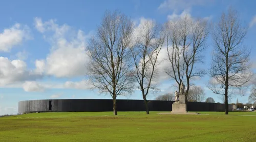 Prsten paměti – mezinárodní památník Notre-Dame-de-Lorette
