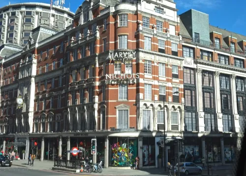 Obchodní dům Harvey Nichols v Knightsbridge