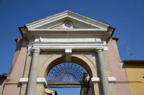 Porta Sisi v Ravenně