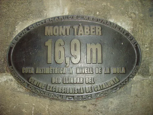 Kopec Mont Tàber