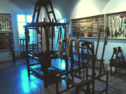 Muzeum textilu a tapiserie Vittorio Zironi