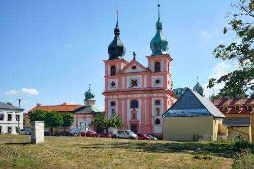 Kostel Nanebevzetí Panny Marie a svaté Maří Magdaleny